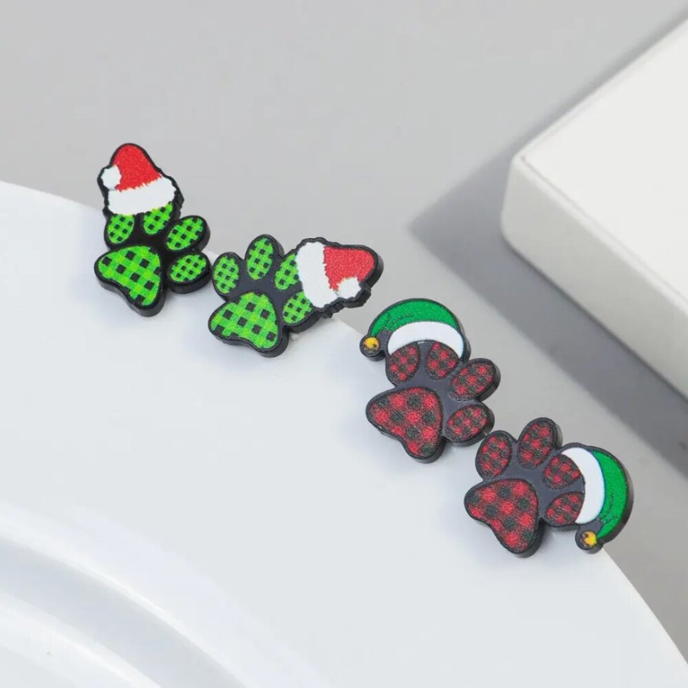 Paw Prints Christmas Stud Earrings Dogs Cats Buffalo Plaid Red Green NEW - Picture 1 of 3